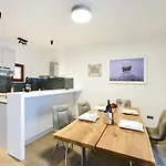 Tona Ferienhaus *