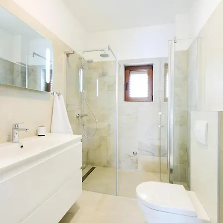 Tona Casa de Férias