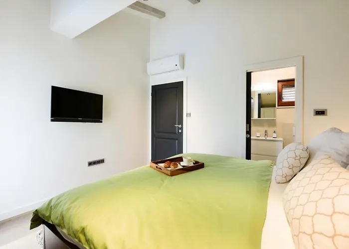 Semesterbostad Tona *