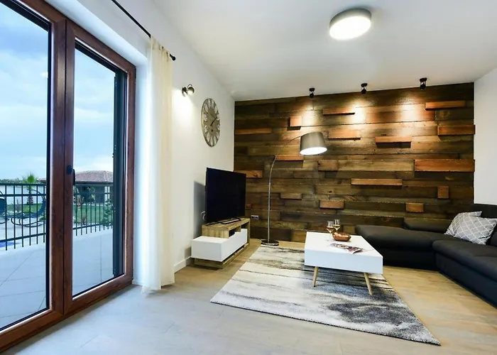 Semesterbostad Tona *